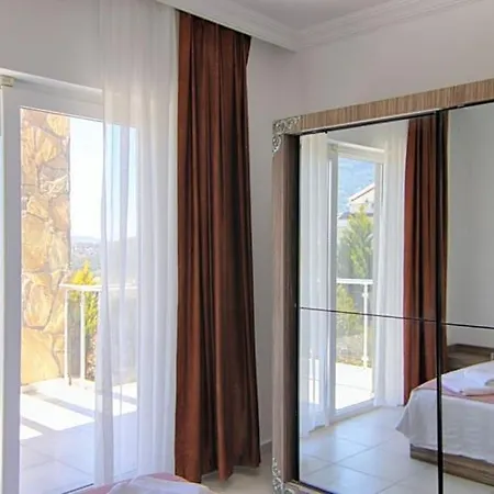 Villa ölüdeniz Ovacıkta 5 Yatak Odalı, 12 Kişilik , Müstakil Havuzlu 2