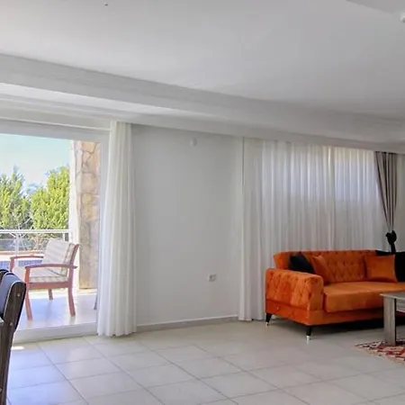 Villa ölüdeniz Ovacıkta 5 Yatak Odalı, 12 Kişilik , Müstakil Havuzlu 2 *