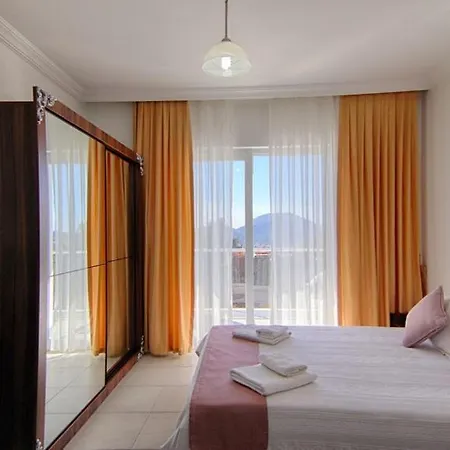 Oludeniz Ovacikta 5 Yatak Odali, 12 Kisilik , Mustakil Havuzlu 2 *