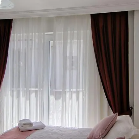 Villa Oludeniz Ovacikta 5 Yatak Odali, 12 Kisilik , Mustakil Havuzlu 2 Fethiye