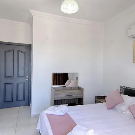 Villa Oludeniz Ovacikta 5 Yatak Odali, 12 Kisilik , Mustakil Havuzlu 2 *